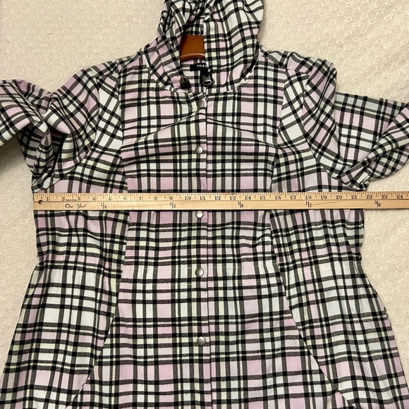 Torrid Pink Plaid Flannel Hooded Jacket | Size 0 - Picture 9 of 9
